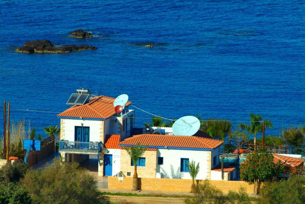 Astrofegia Beachfront Villa Pomos Kamer foto