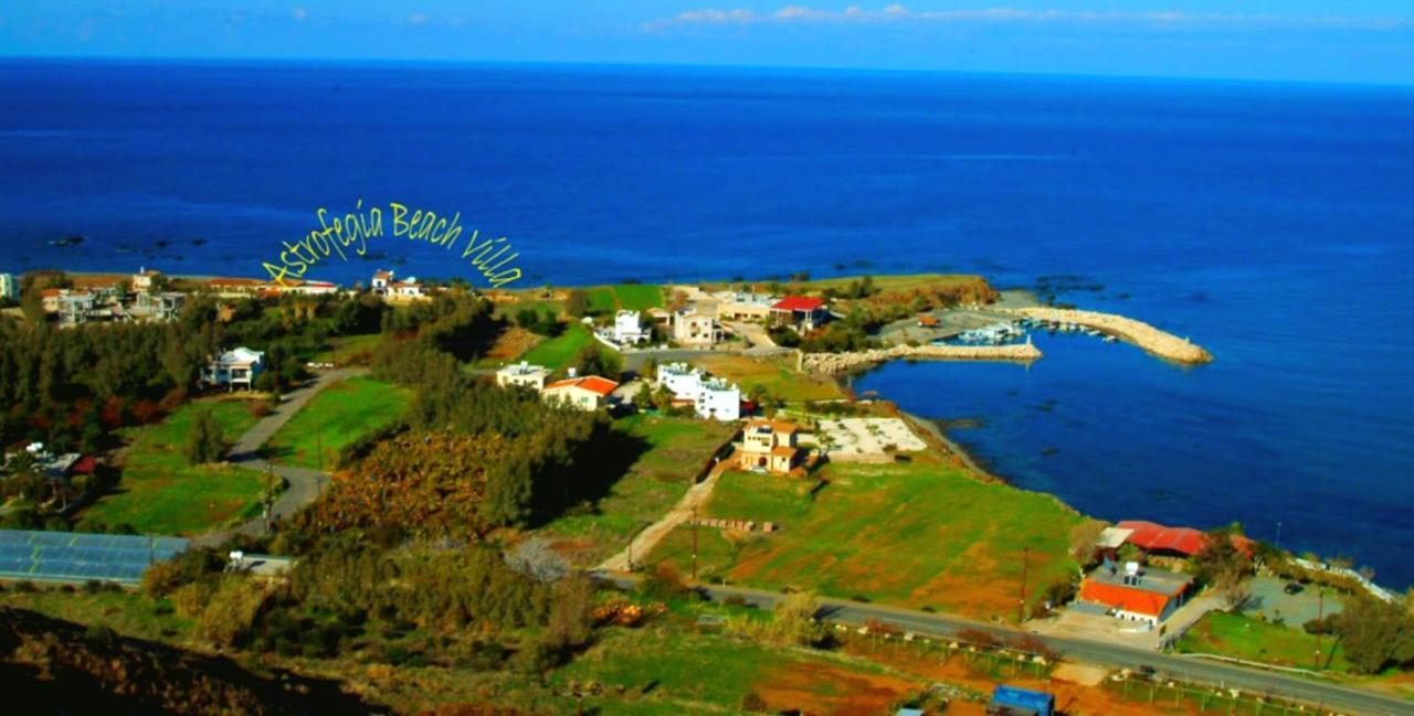 Astrofegia Beachfront Villa Pomos Buitenkant foto